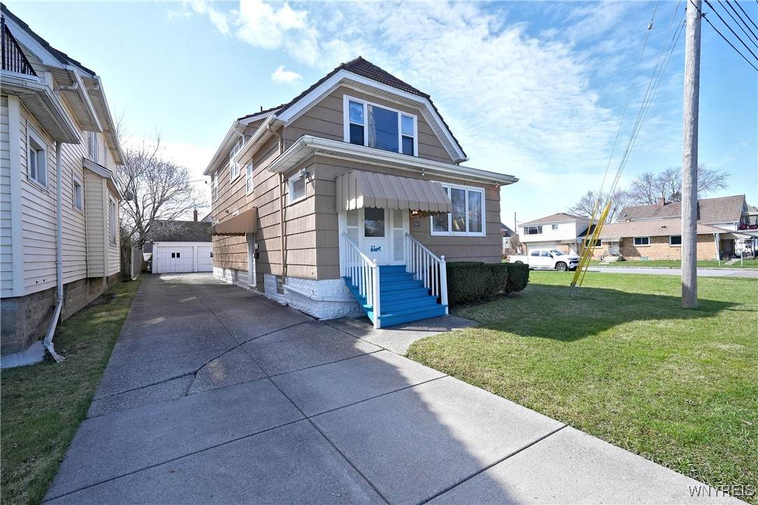 2581 Genesee Street - Photo 1