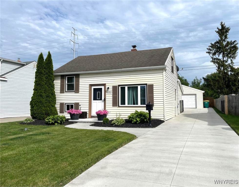 4947 Morgan Parkway - Photo 1