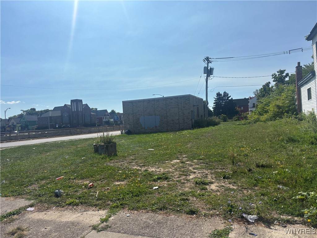 549 Ferry Street - Photo 1