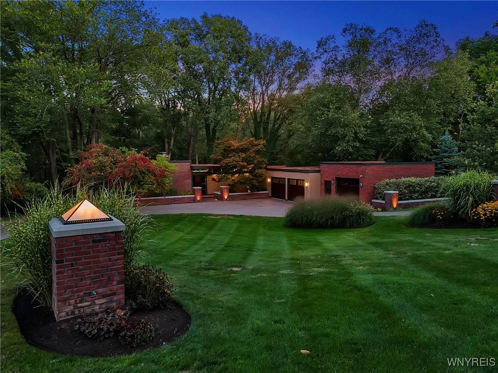 2541 Bowen Road - Photo 1