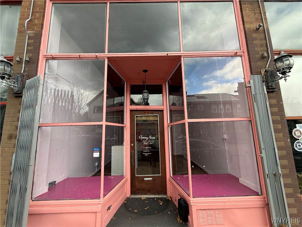 216 Grant Street - Photo 1