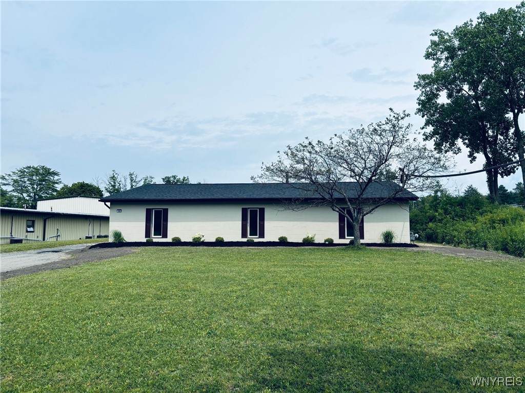 105 Mid County Drive - Photo 1