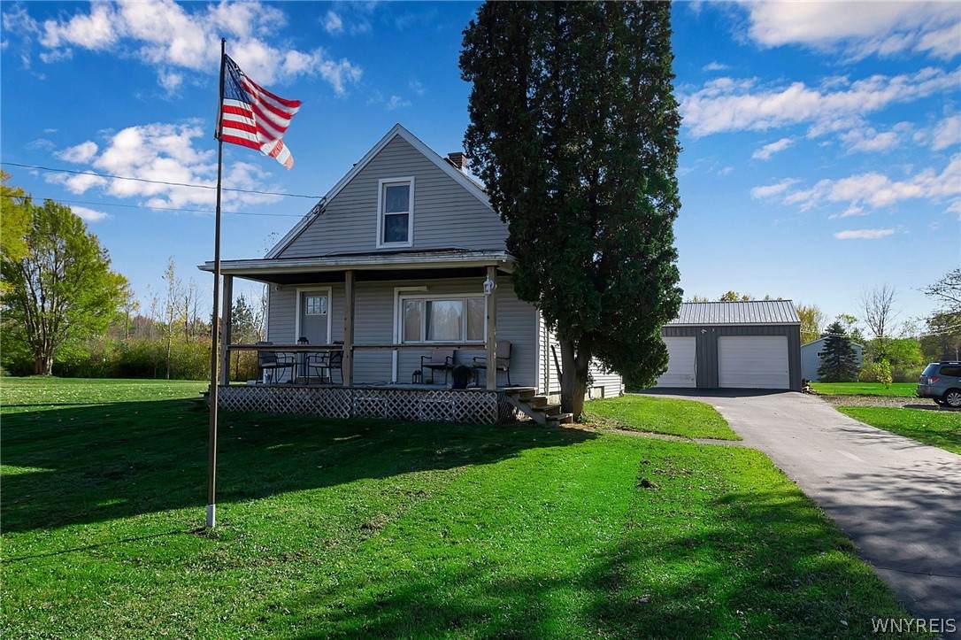 1261 Gowans Road - Photo 1