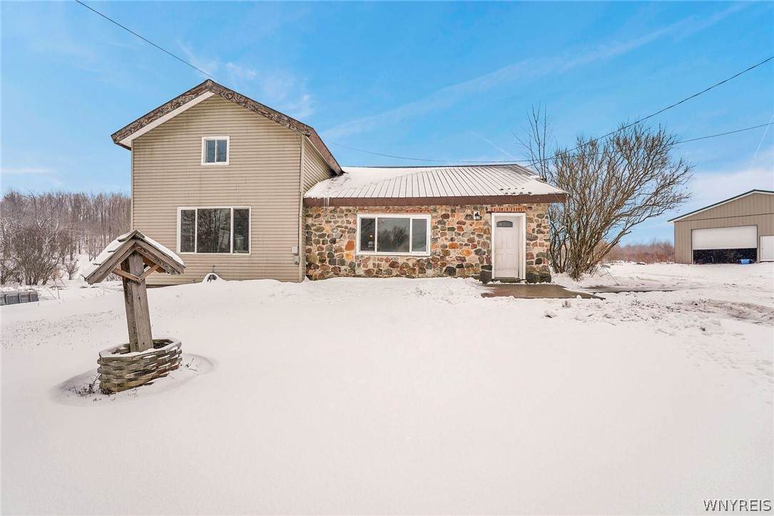 10043 Dutch Hill Road - Photo 1