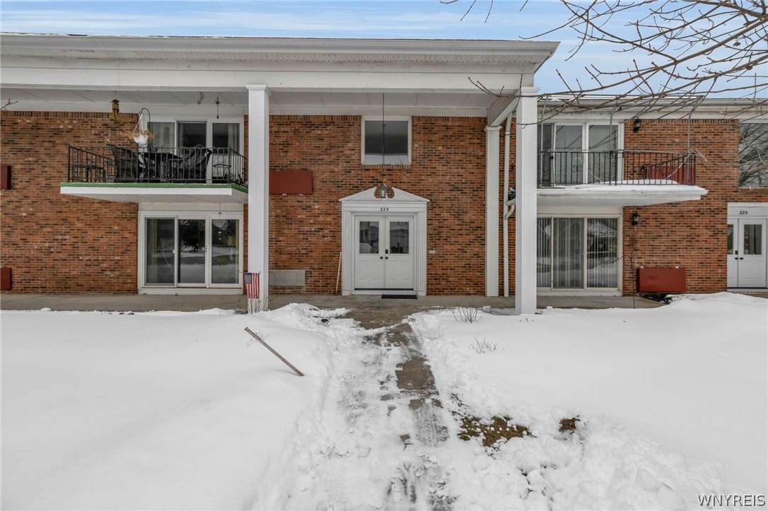 335 Cayuga Road - Photo 1