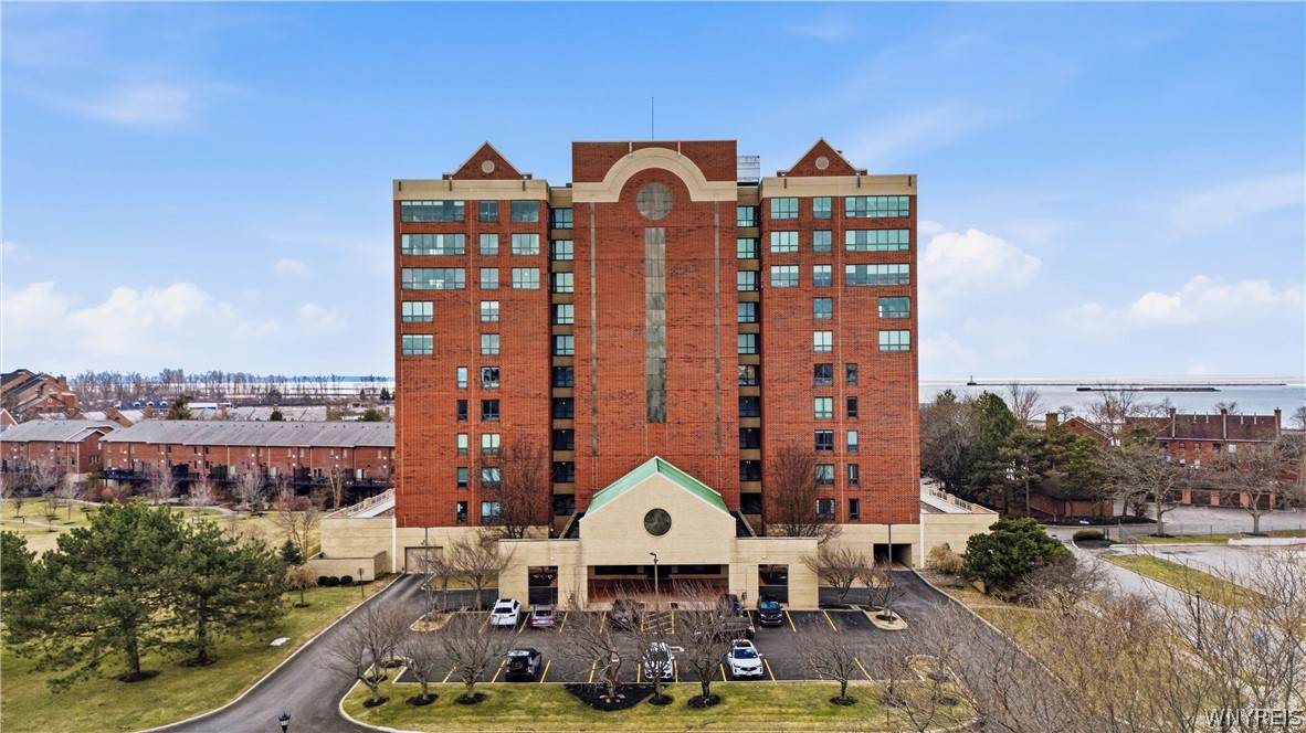 801 Admirals Walk Circle - Photo 1