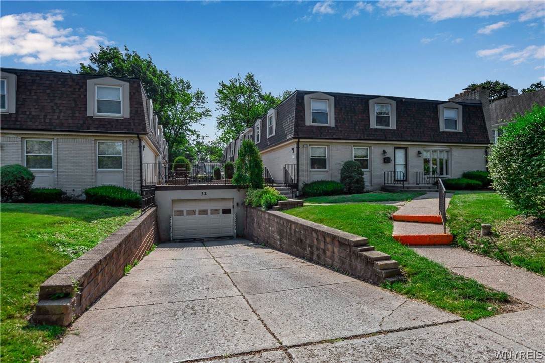 32 Bernhardt Drive - Photo 1