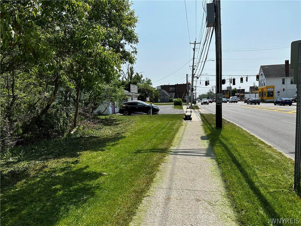 https://bt-photos.global.ssl.fastly.net/rochester/orig_boomver_1_B1673799-2.jpg