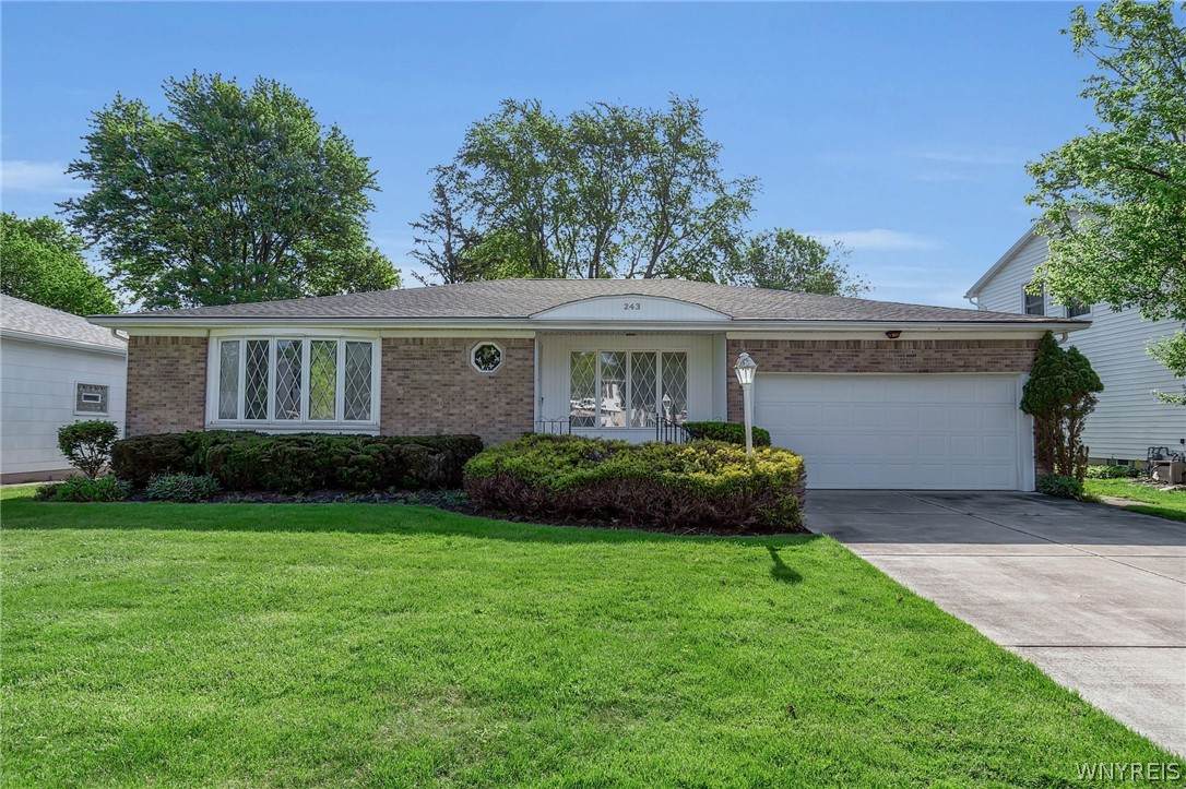 243 Seabrook Drive - Photo 1