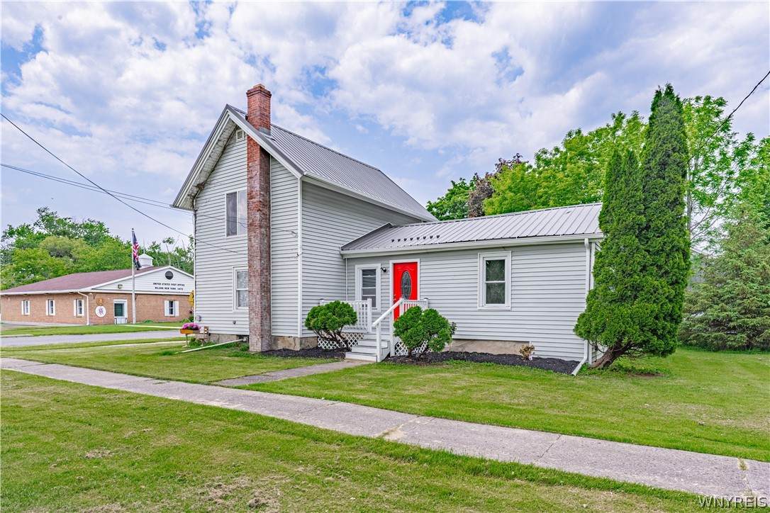 261 Seminary Street - Photo 1