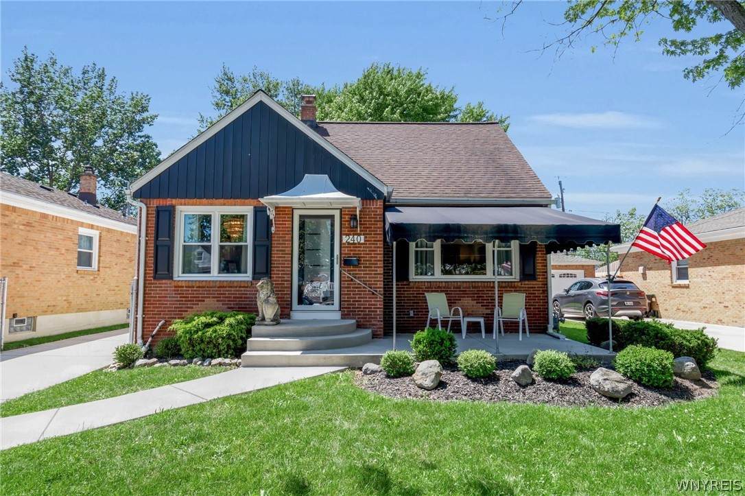 240 Edgewood Avenue - Photo 1