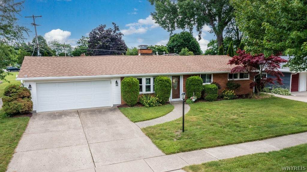 137 Burnside Drive - Photo 1