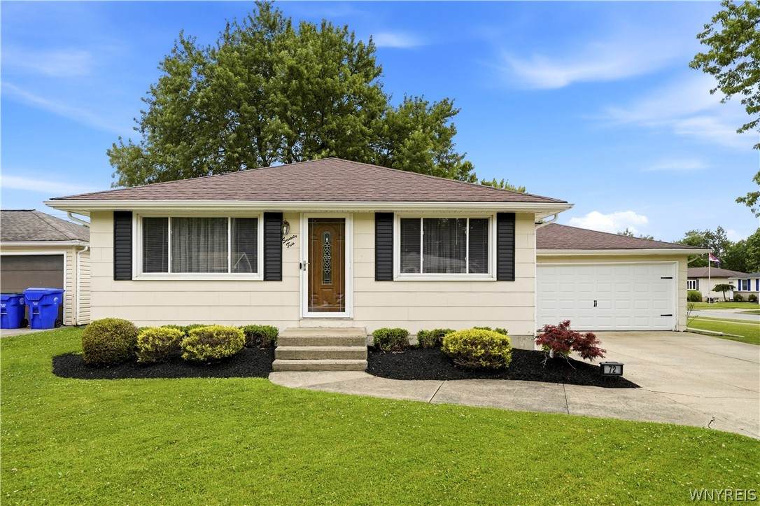 72 Greenmeadow Drive - Photo 1