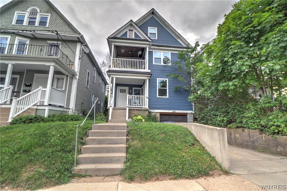 427 Hoyt Street - Photo 1