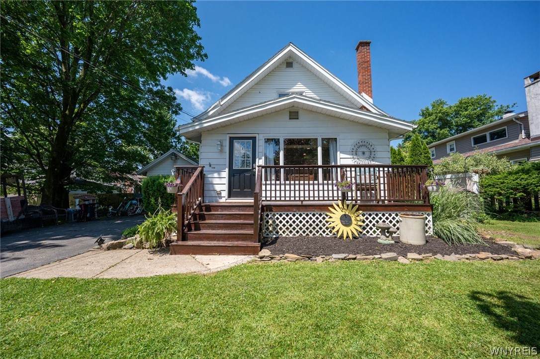 136 Lincoln Avenue - Photo 1