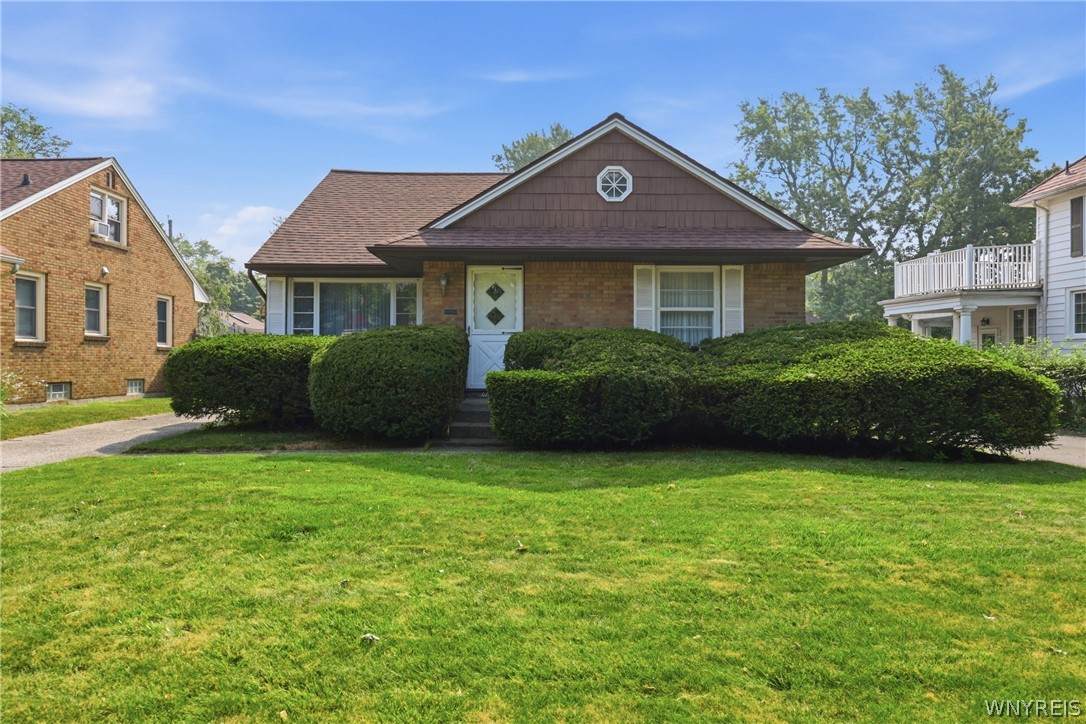 600 Roycroft Boulevard - Photo 1