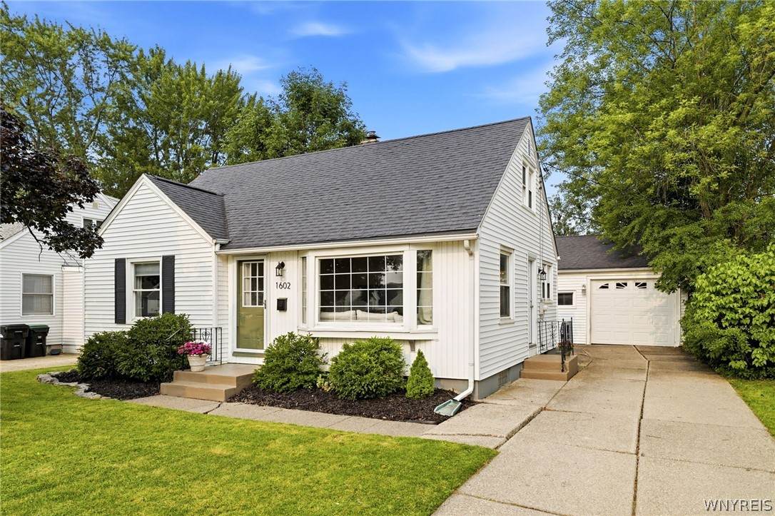 1602 Parker Boulevard - Photo 1