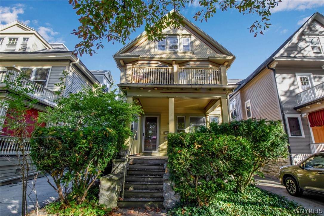 83 Lancaster Avenue - Photo 1