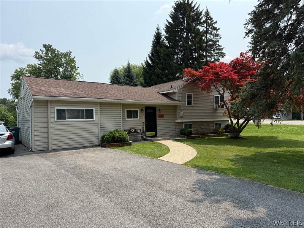 1721 Sweeney Street - Photo 1