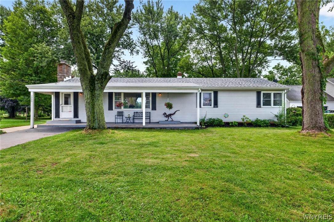 3916 Lockport Road - Photo 1