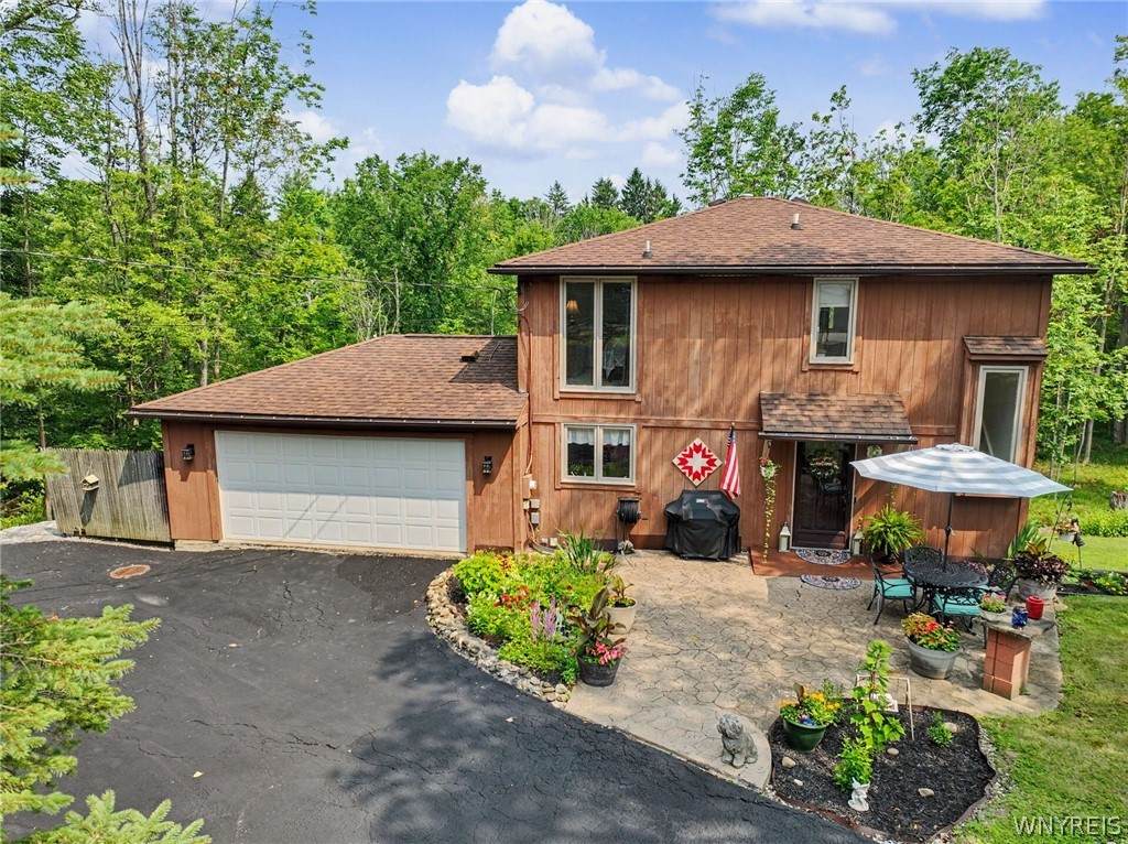12 Fairlawn Drive - Photo 1