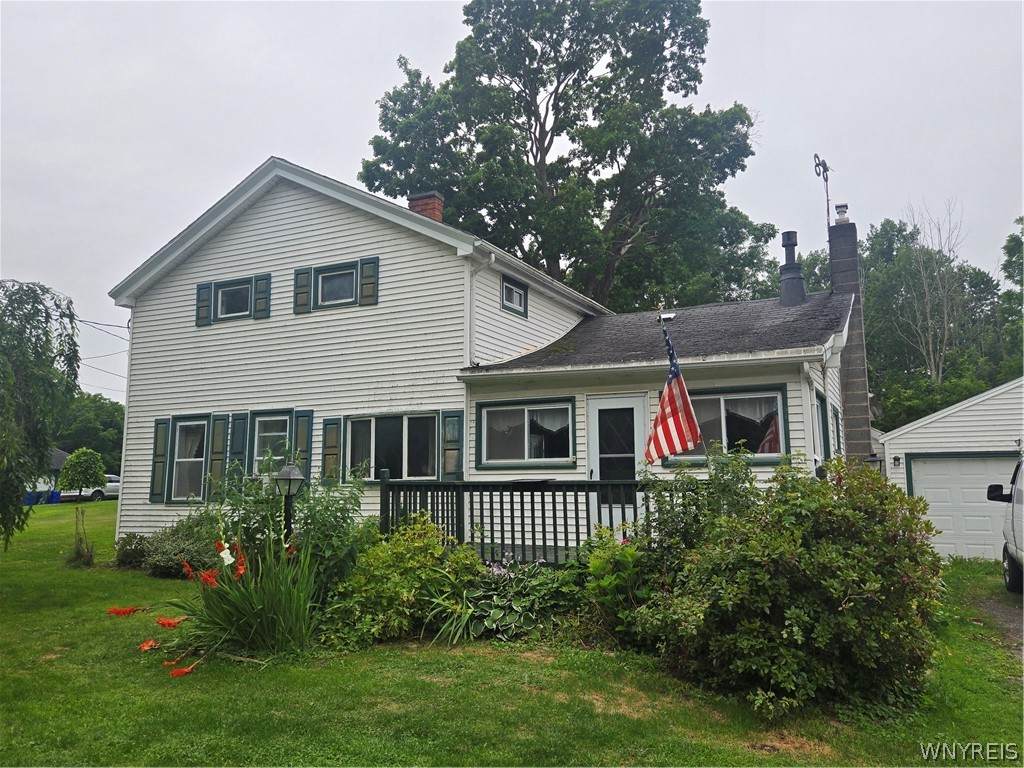 1608 Lyndonville Road - Photo 1