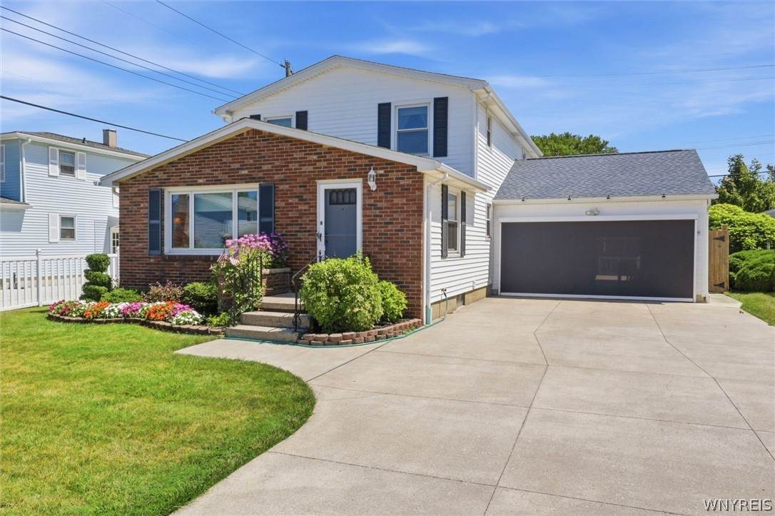 7 Jeffrey Drive - Photo 1