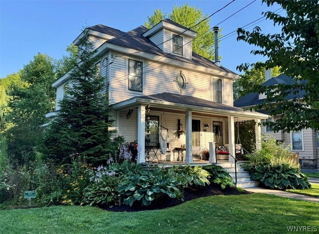 207 Birch Street - Photo 1