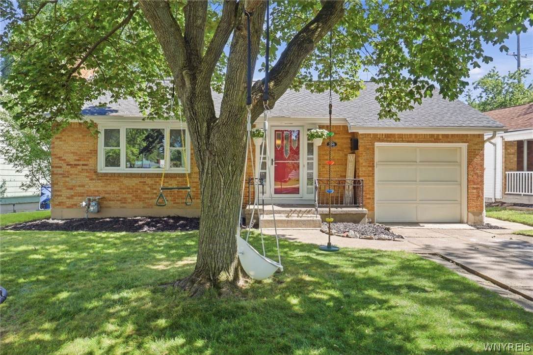 106 Garland Drive - Photo 1
