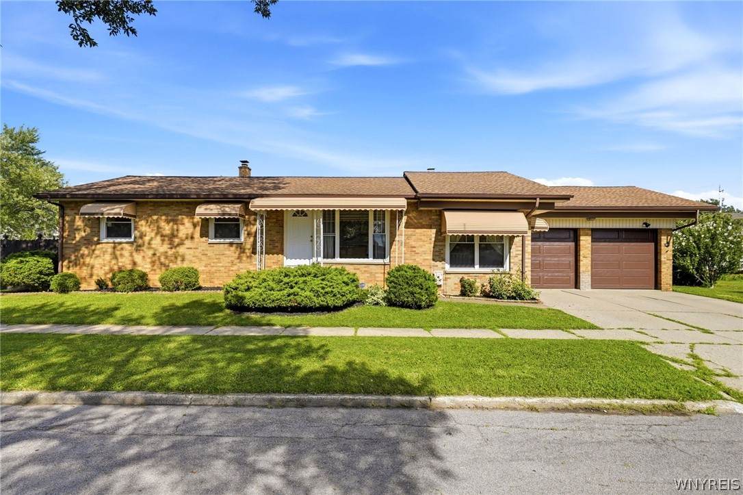 301 Homecrest Drive - Photo 1
