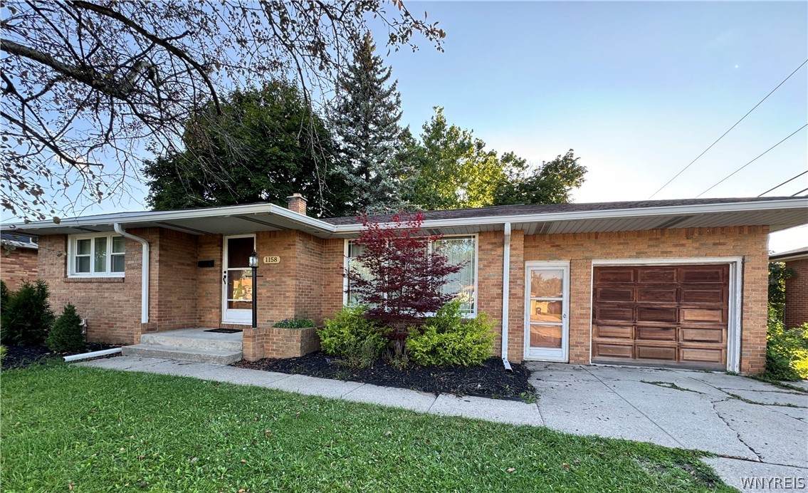 1158 Woodstock Avenue - Photo 1