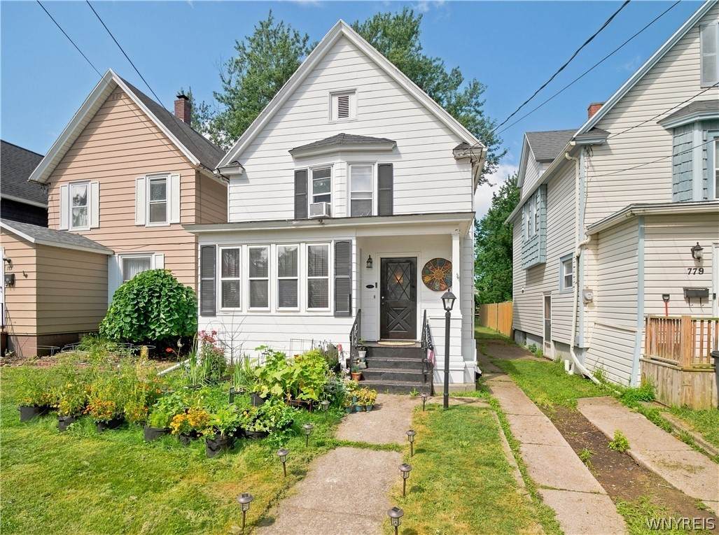 781 Park Avenue - Photo 1