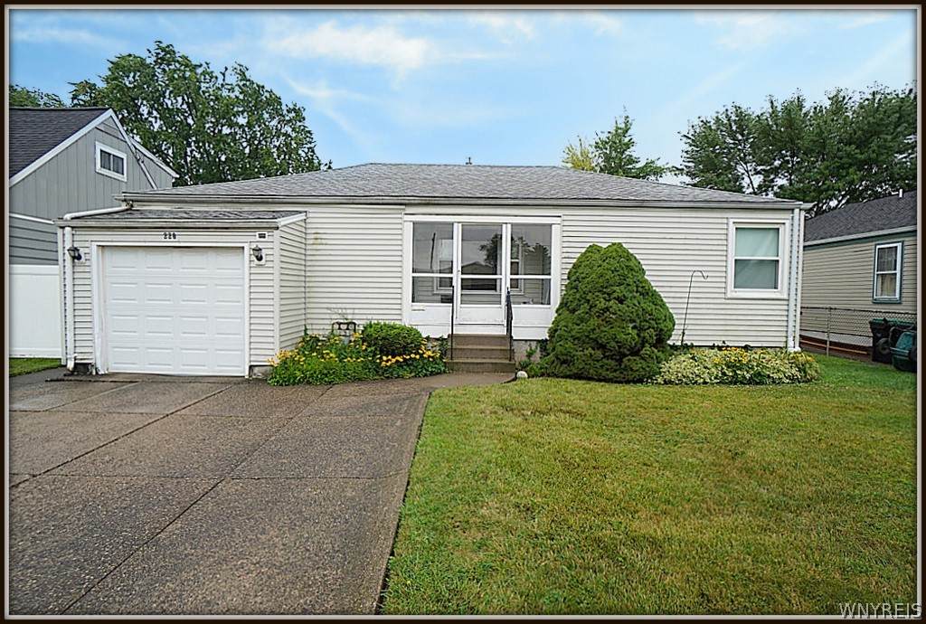 220 Homewood Avenue - Photo 1