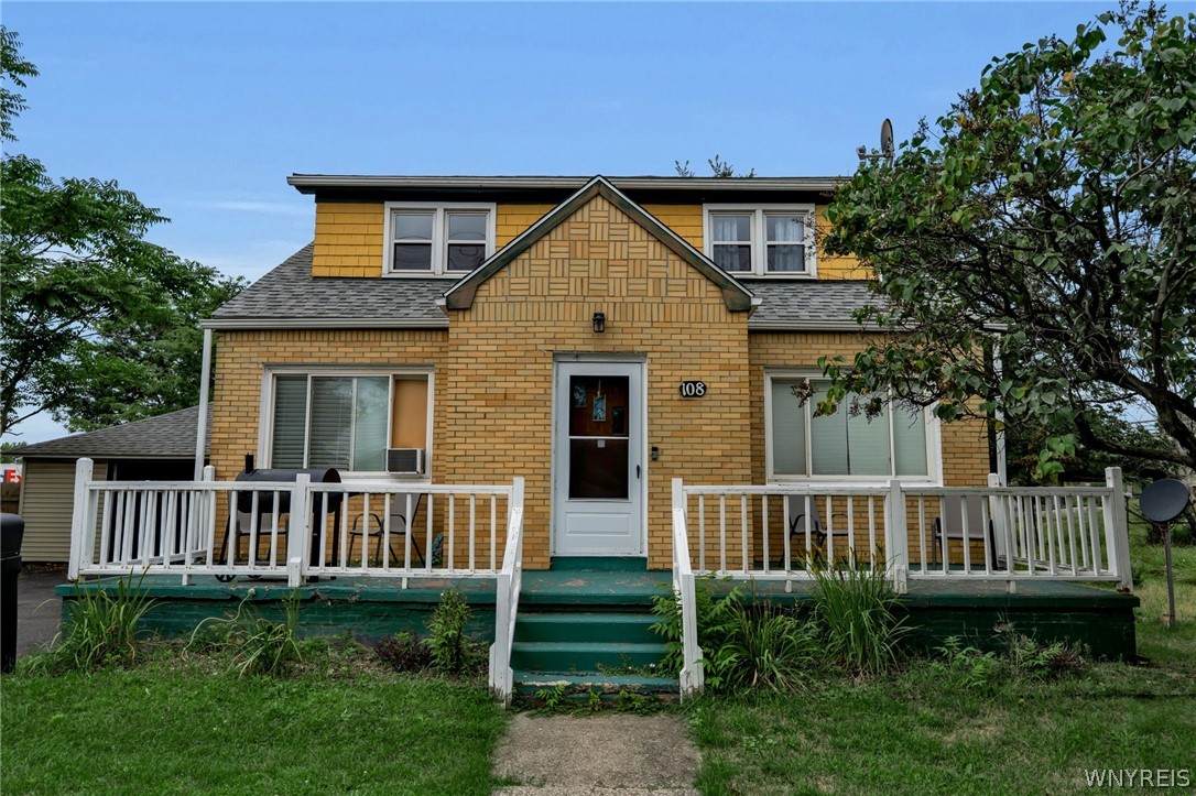 108 Pinehurst Avenue - Photo 1