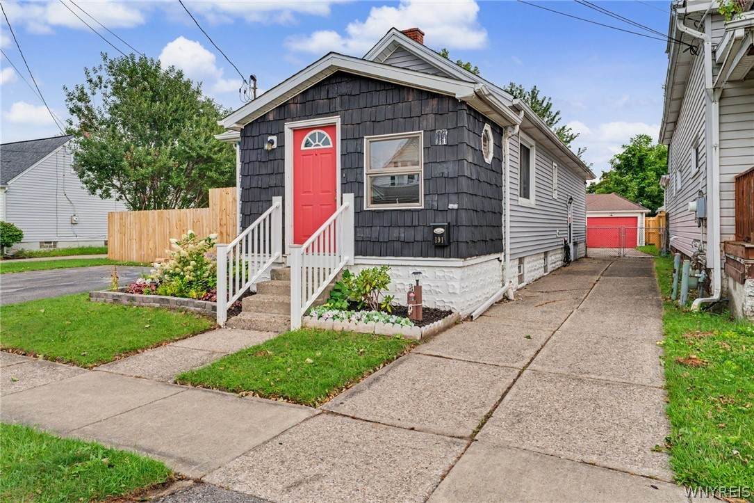 191 Cass Avenue - Photo 1