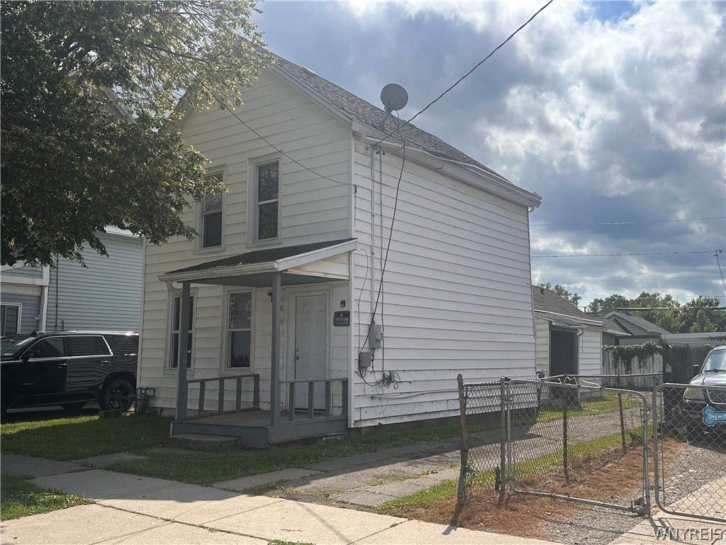 368 Dearborn Street - Photo 1