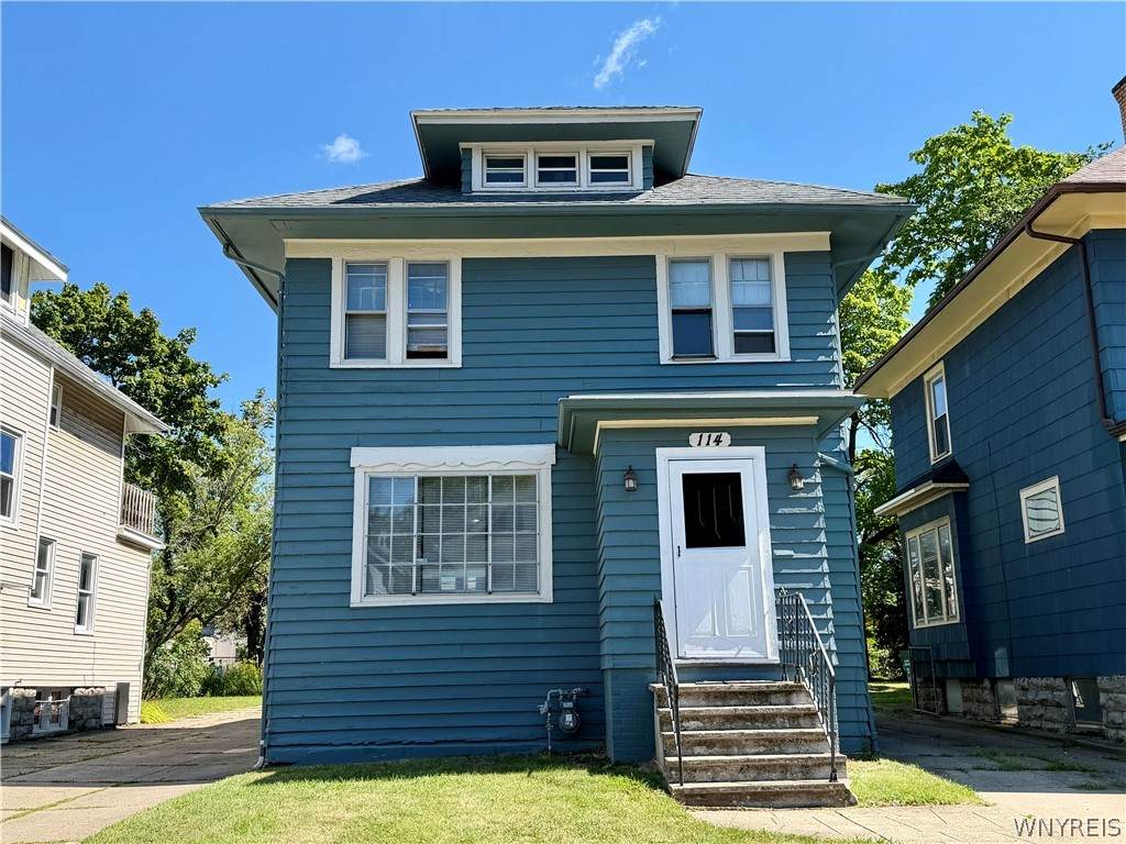 114 Winspear Avenue - Photo 1