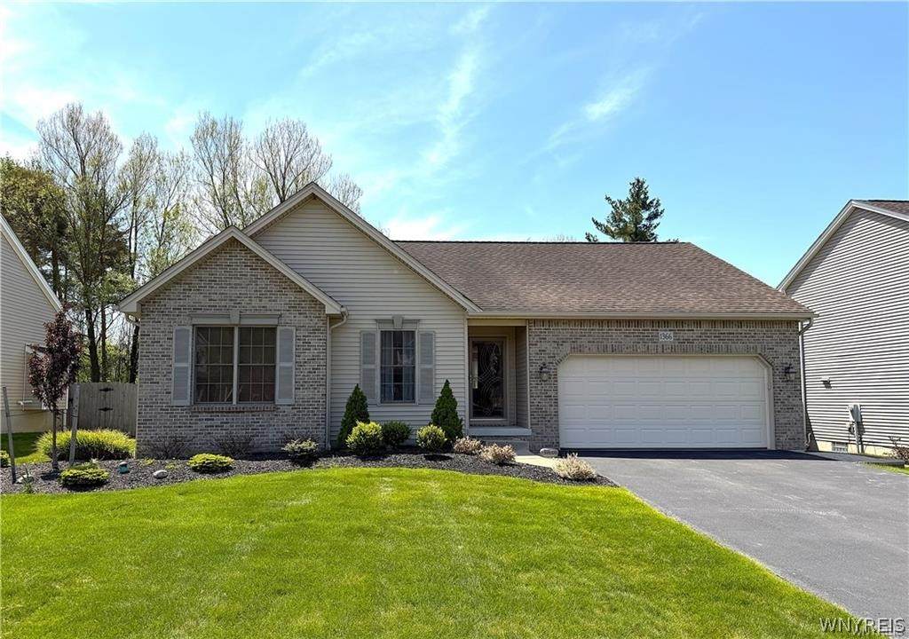 1366 Evergreen Drive - Photo 1