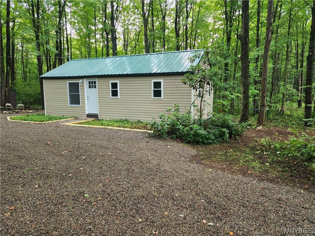 42 Maple Lane - Photo 1