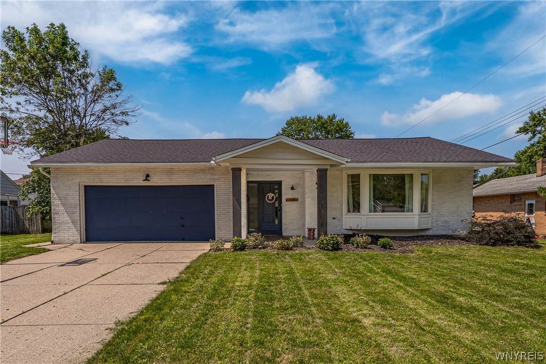 145 Maplemere Road - Photo 1