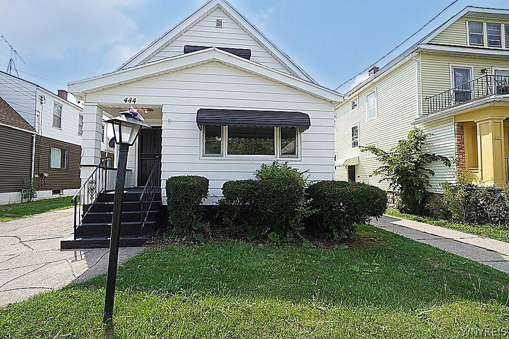 444 Cambridge Avenue - Photo 1