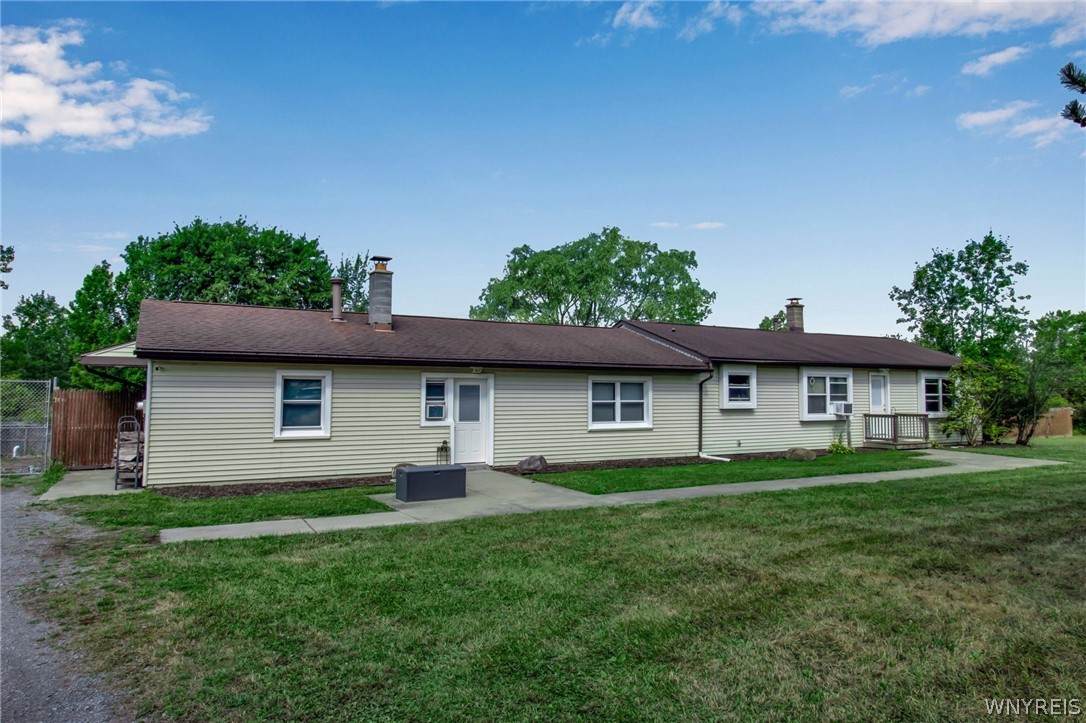 100 Sullivan Road - Photo 1