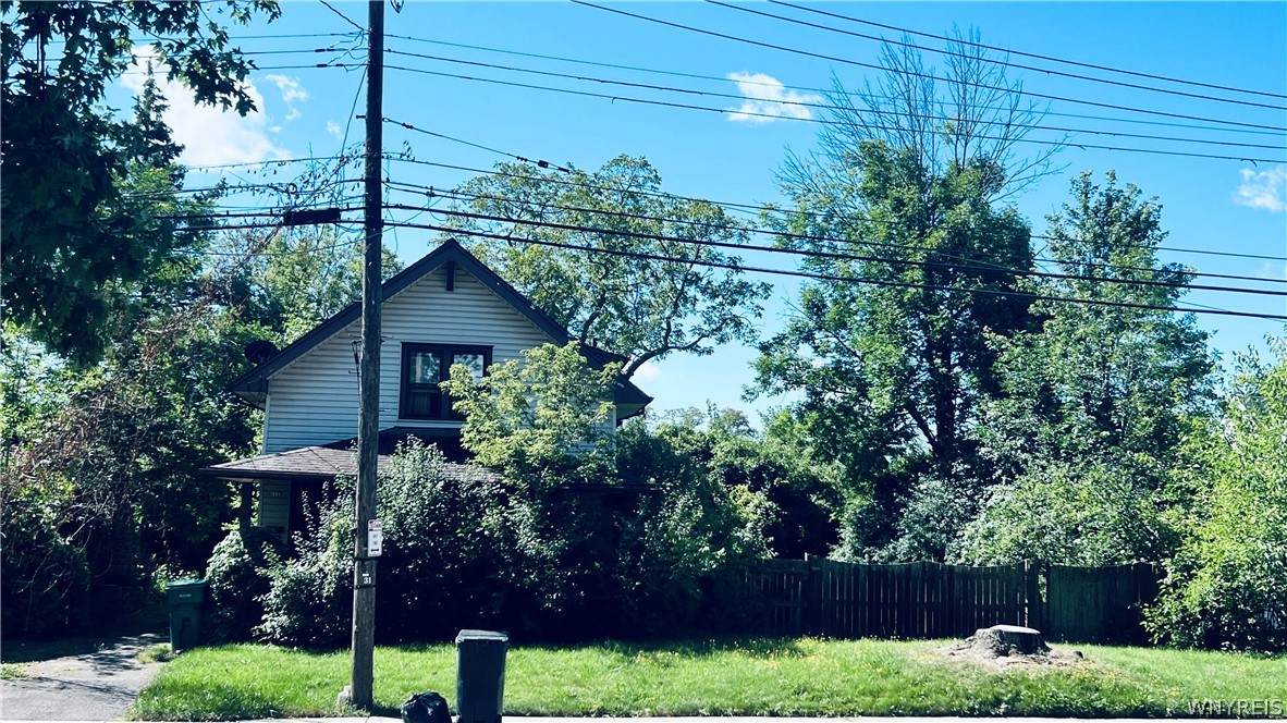 1119 College Avenue - Photo 1