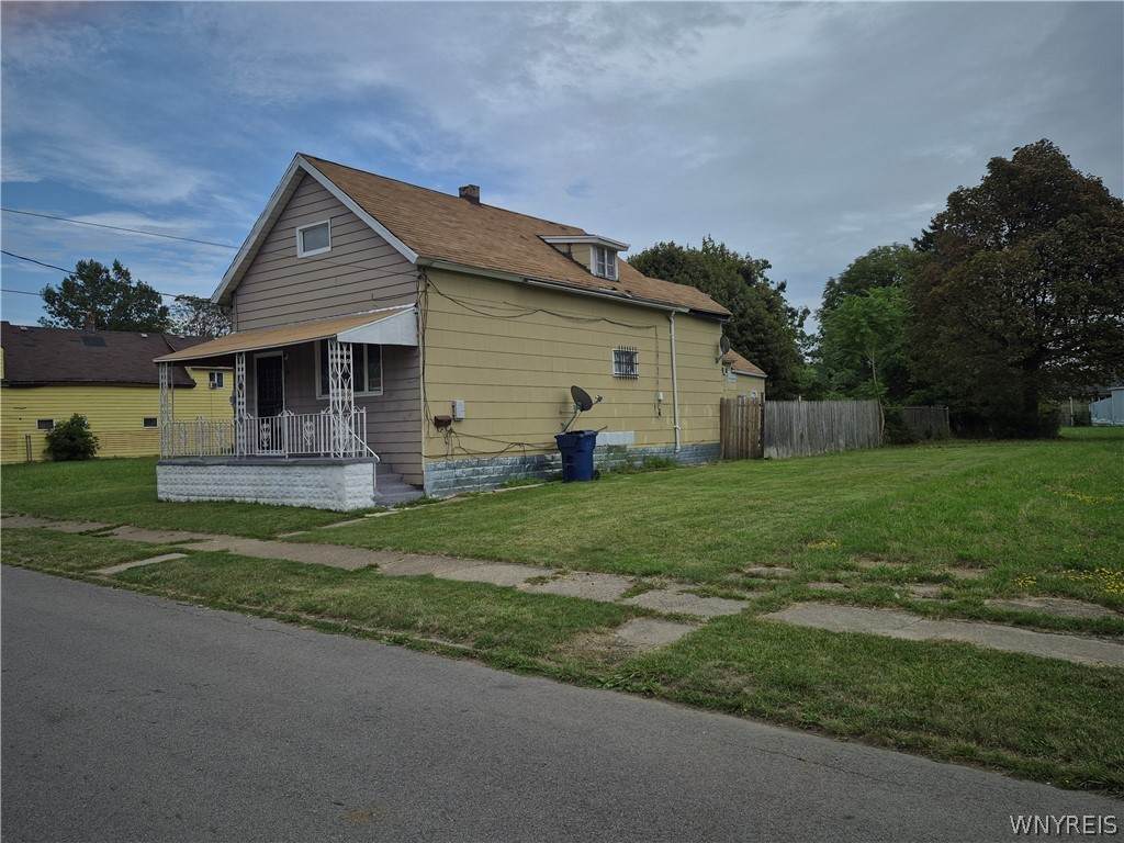 131 Ashley Street - Photo 1