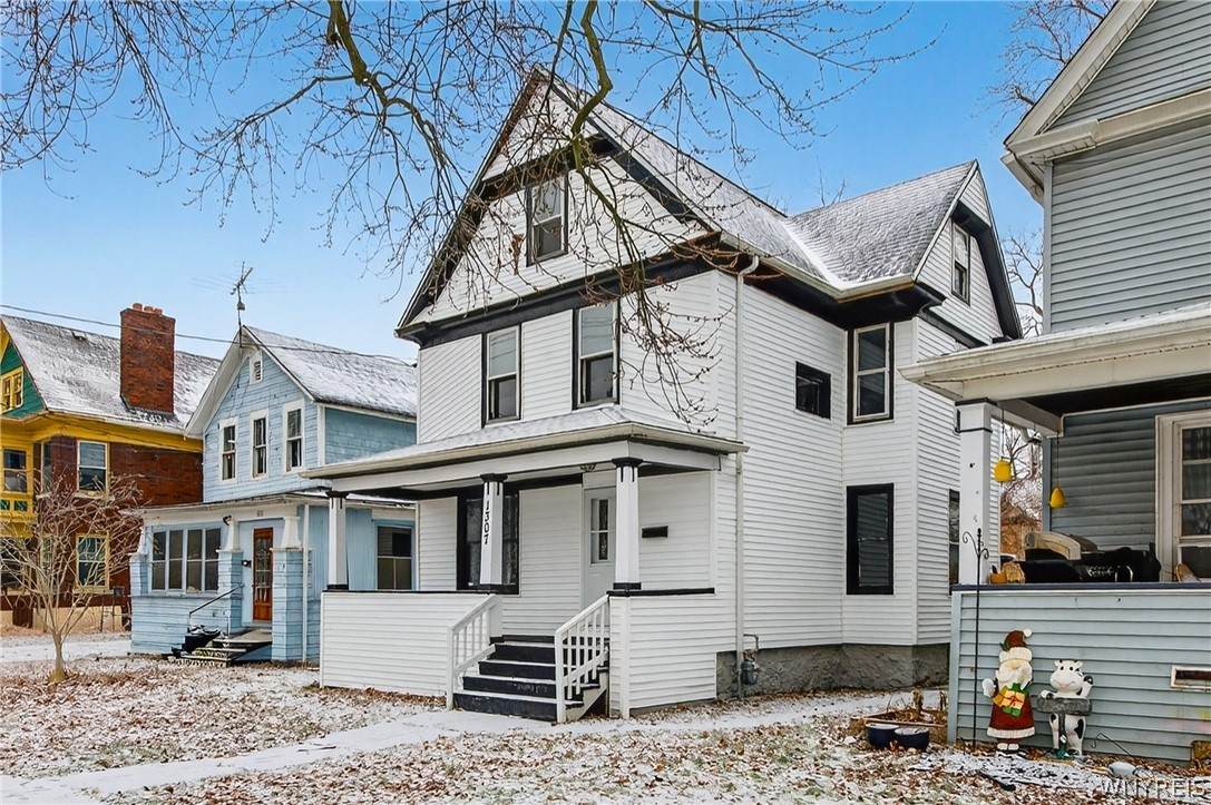 1307 Niagara Avenue - Photo 1