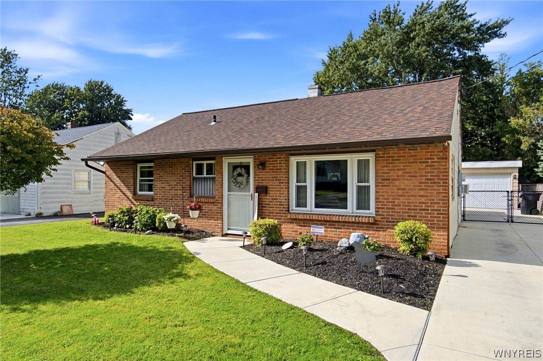 54 Steiner Avenue - Photo 1