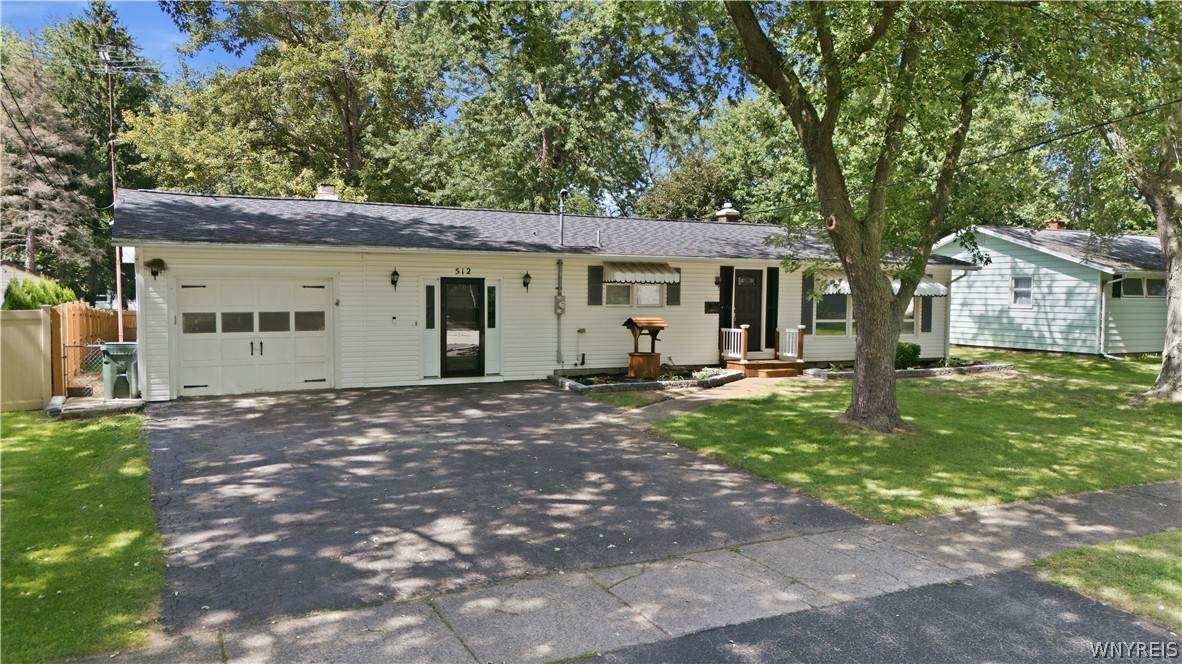 512 Parkside Place - Photo 1