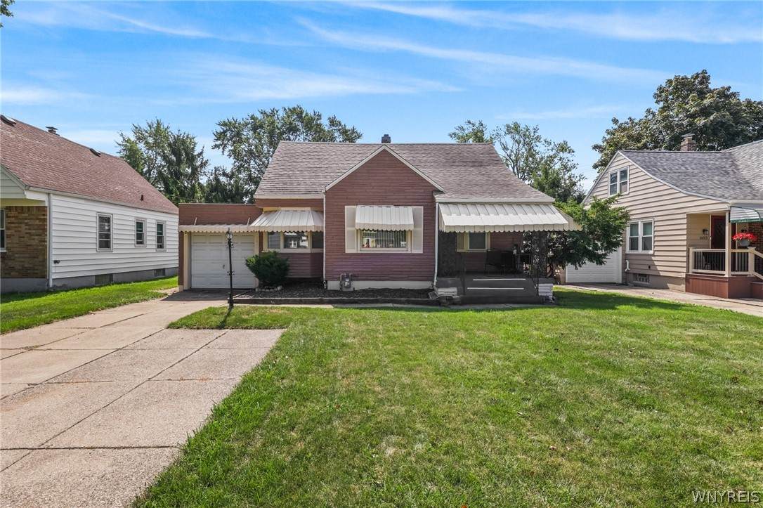 1689 Kensington Avenue - Photo 1