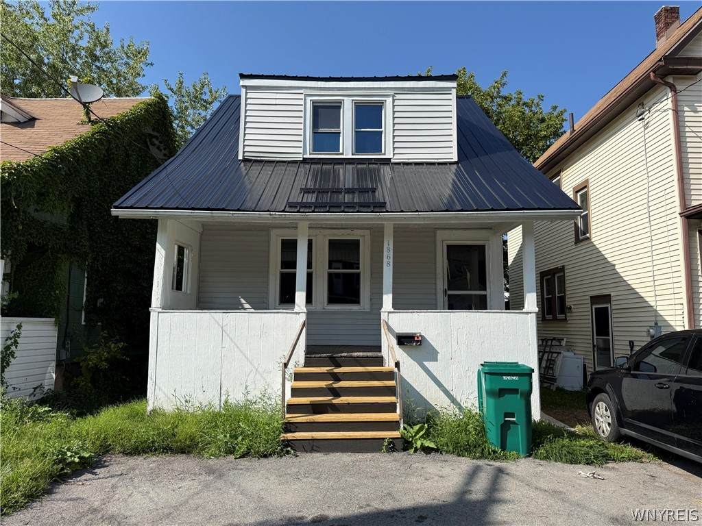 1868 Weston Avenue - Photo 1