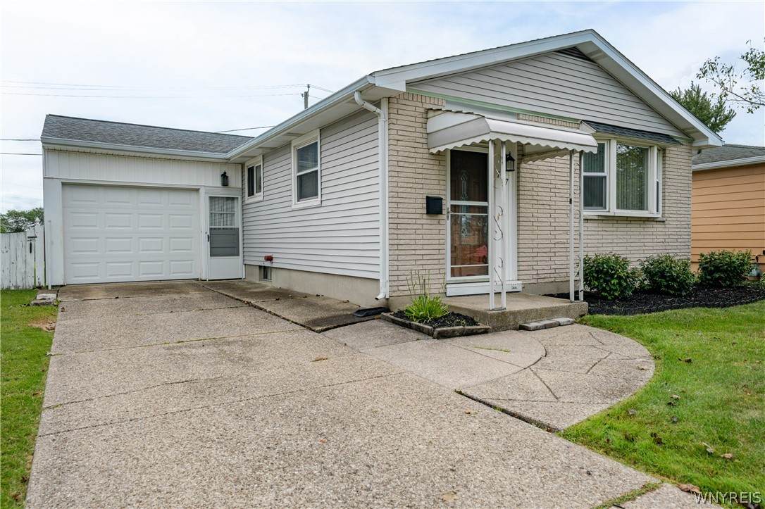 127 Madaline Lane - Photo 1